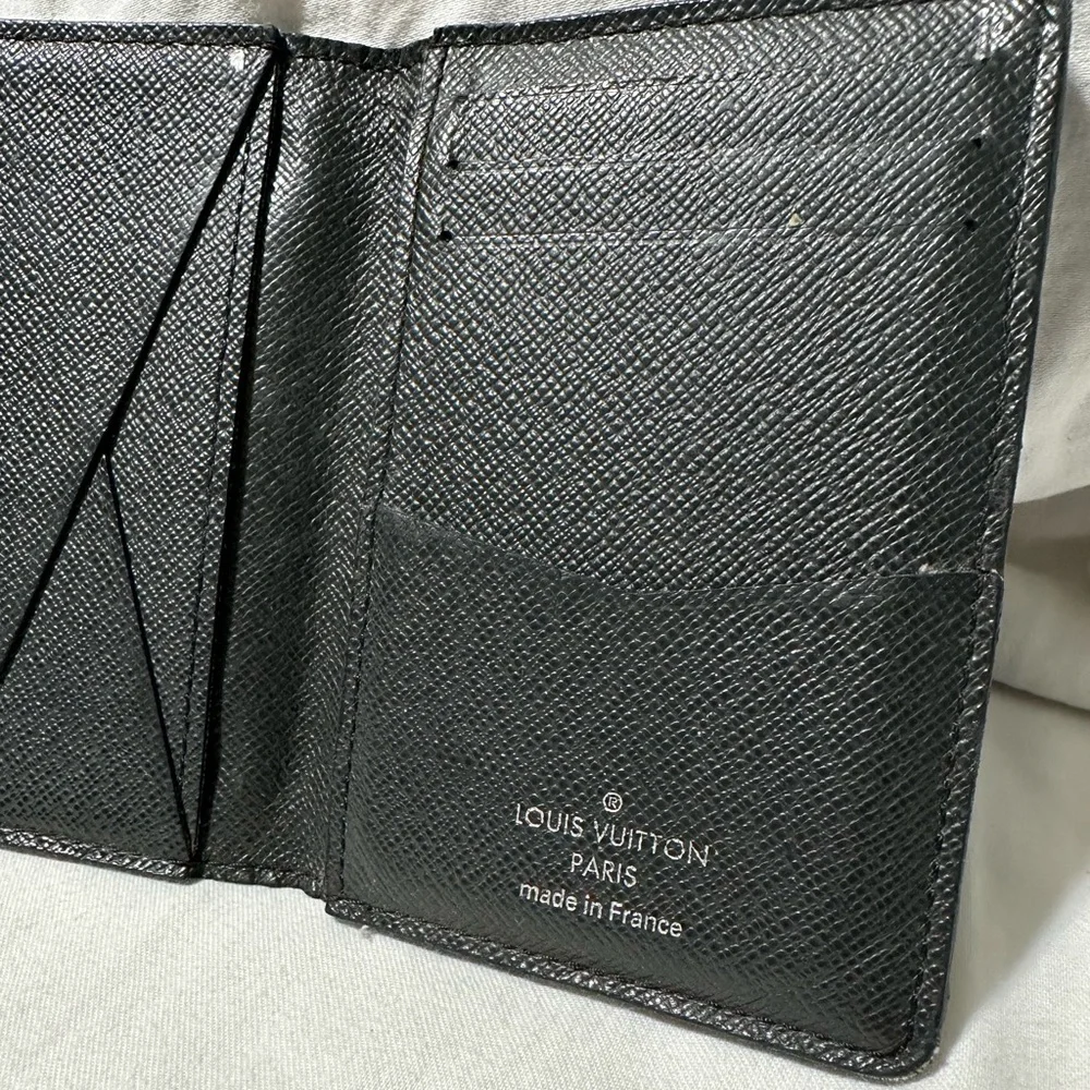 Louis Vuitton Men Wallet / card holder - Picture 5 of 5